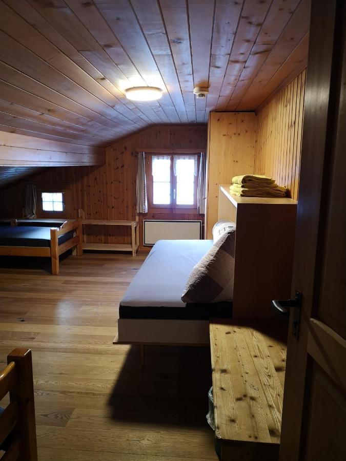 B&B Gassa 95 Vals Bagian luar foto