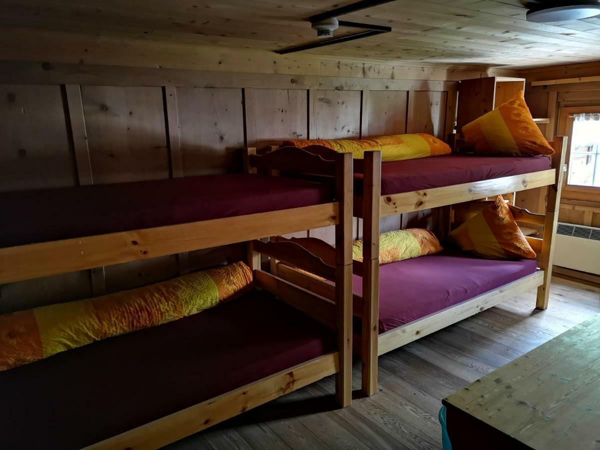 B&B Gassa 95 Vals Bagian luar foto