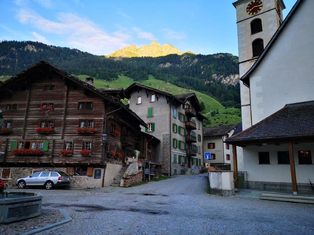 B&B Gassa 95 Vals Bagian luar foto