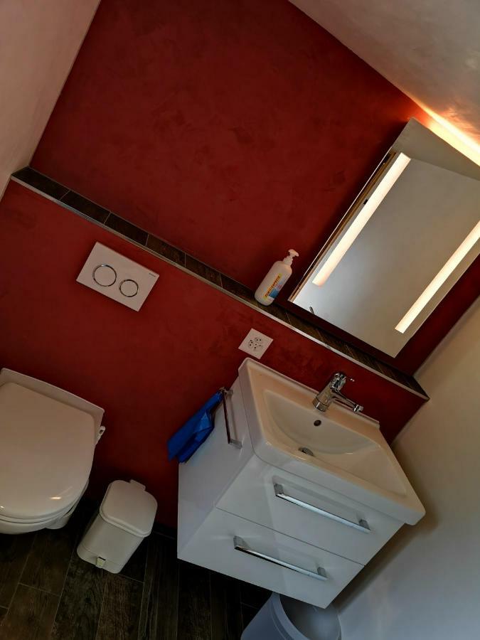 B&B Gassa 95 Vals Bagian luar foto